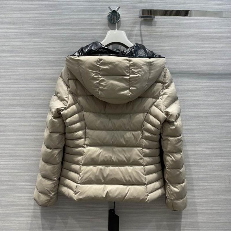 Moncler Women's Outwear 293